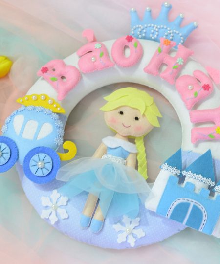 Quà tặng sinh nhật cho bé gái sn0030 Nữ hoàng Băng Giá Frozen gồm có : Tên của bé, vương miệng, xe , lâu dài...v..v..